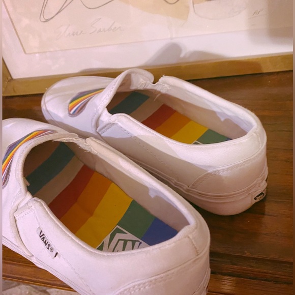 Vans Pride Rainbow Heart Sneakers (Retail $80) - Picture 7 of 8